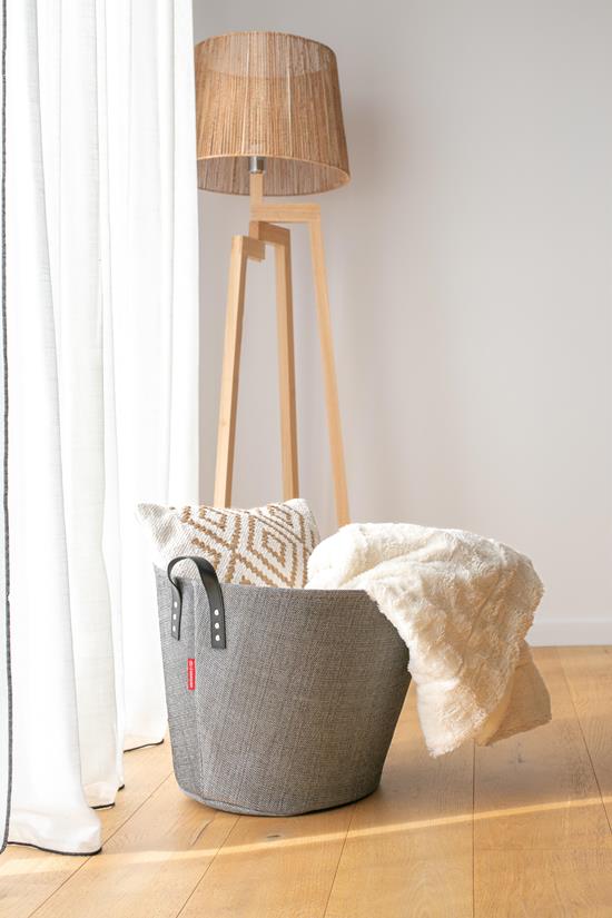 Cesta para leña Teahupo gris